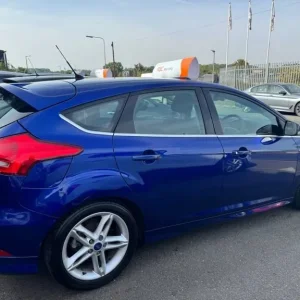 2016 Ford Focus 1.0T EcoBoost Zetec S Hatchback 5dr Petrol Manual Euro 6 (s/s) (125 ps) Hatchback... - Image 5