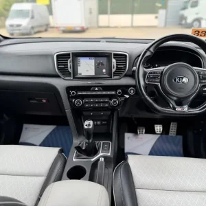 2017 Kia Sportage 1.6 T-GDi GT-Line SUV 5dr Petrol Manual Euro 6 (174 bhp) SUV Petrol Manual - Image 2