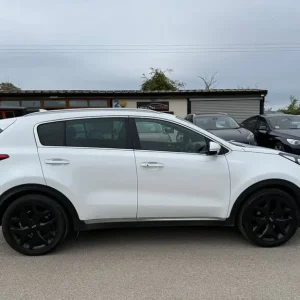 2017 Kia Sportage 1.6 T-GDi GT-Line SUV 5dr Petrol Manual Euro 6 (174 bhp) SUV Petrol Manual - Image 3
