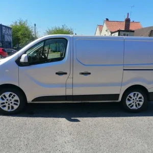 Renault, TRAFIC, Panel Van, 2017, Manual, 1598 (cc) - Image 4