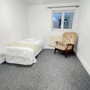 Available Furnished Room in Conway Road, Luton, LU4!!! - Image 5