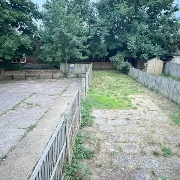 Available Furnished Room in Conway Road, Luton, LU4!!!