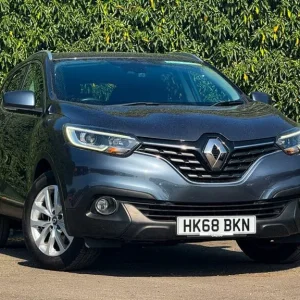 2018 Renault Kadjar 1.3 TCe Dynamique Nav SUV 5dr Petrol Manual Euro 6 Hatchback Petrol Manual - Image 3