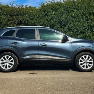 2018 Renault Kadjar 1.3 TCe Dynamique Nav SUV 5dr Petrol Manual Euro 6 Hatchback Petrol Manual - Image 5