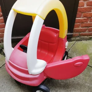 STEP 2 LITTLE TIKES COZY COUPE RIDE IN COUPE CAR