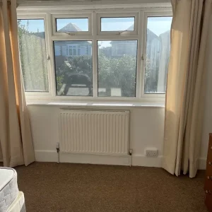 Lovely sunny room available in friendly house with Garden - Image 6