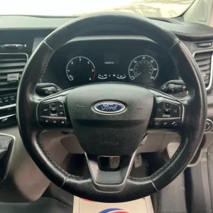 2020 Ford Transit Custom 2.0 EcoBlue 130ps Low Roof Limited Van PANEL VAN Diesel Manual - Image 6