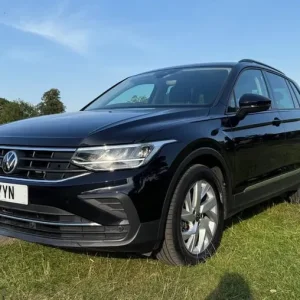 VOLKSWAGEN TIGUAN 1.5 TSI Life 2021 - Image 3