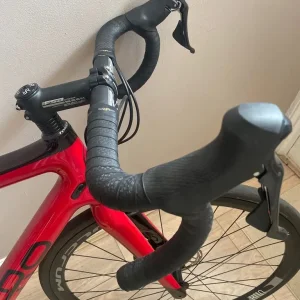 Orro Gold Evo Carbon Road Bike 2022 Large Shimano 105 (barely ridden) - Image 3