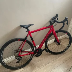 Orro Gold Evo Carbon Road Bike 2022 Large Shimano 105 (barely ridden)