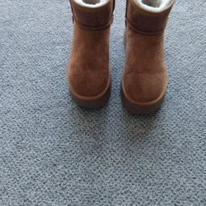Ugg dupe short boots