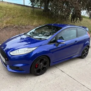 2017 Ford Fiesta 1.6T EcoBoost ST-2 Euro 6 3dr HATCHBACK Petrol Manual - Image 5