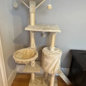 Cat Scratch Tree Tower Like New - Image 2
