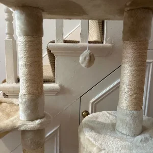 Cat Scratch Tree Tower Like New - Image 6