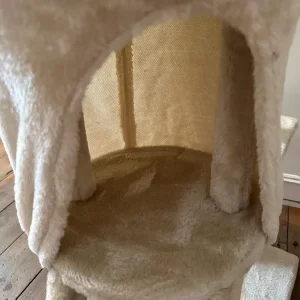 Cat Scratch Tree Tower Like New - Image 8