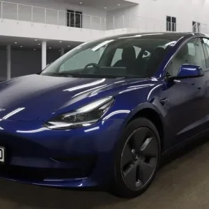 2022 Tesla Model 3 Saloon 4dr Electric Auto RWD (241 bhp) Saloon ELECTRIC Automatic - Image 4