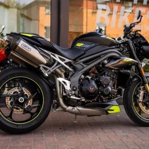 Triumph Speed Triple 1050 RS ! LOW MILES ! ARROWS ! STUNNING - Image 5