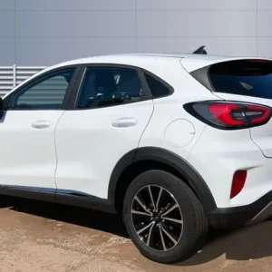 2022 Ford Puma 1.0 EcoBoost Hybrid mHEV 155 Titanium 5dr Petrol Hatchback Hatchback Petrol Manual - Image 2