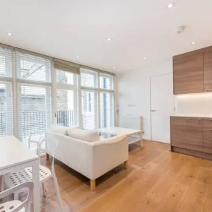 2 bedroom spacious apartment ( tenancy replacement) - Image 2