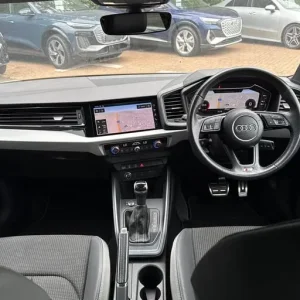 2019 Audi A1 1.0 TFSI 30 S line Sportback 5dr Petrol S Tronic Euro 6 (s/s) (116 ps) HATCHBACK Pet... - Image 3