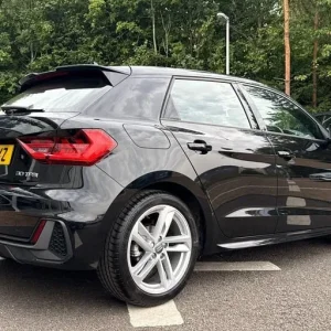 2019 Audi A1 1.0 TFSI 30 S line Sportback 5dr Petrol S Tronic Euro 6 (s/s) (116 ps) HATCHBACK Pet... - Image 6