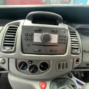 2007 Vauxhall Vivaro Vivaro 2700 CDTI SWB PANEL VAN DIESEL Manual - Image 6