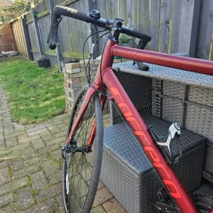 Carrera Vanquish road bike - Image 4
