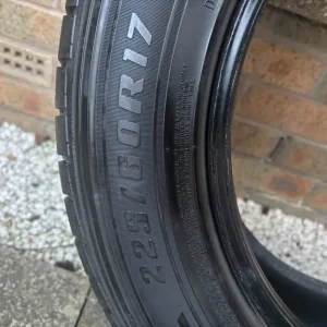RoadX tyre 225/60/17 - Image 2