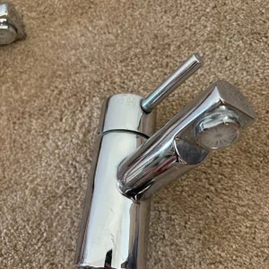 Bathroom taps - Image 3