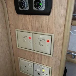 Elddis carron touring caravan - Image 7