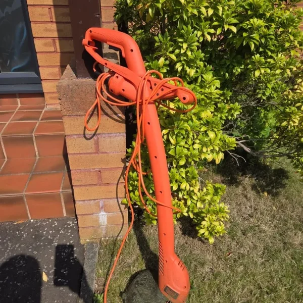 Black and decker grass trimmer