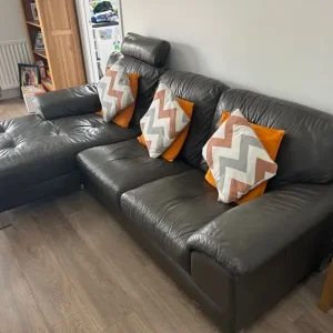 L shaped sofa, Cuddle chair & puffe - Image 5