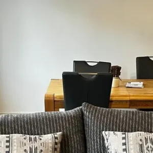 Oak wood 6-Person Wooden Dining Table – Light Brown Finish - Image 4