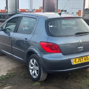 2007 Peugeot 307 1.6 HDi 90 S 5dr HATCHBACK Diesel Manual - Image 5
