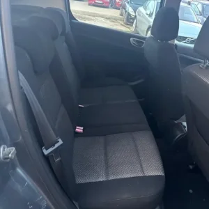 2007 Peugeot 307 1.6 HDi 90 S 5dr HATCHBACK Diesel Manual - Image 8