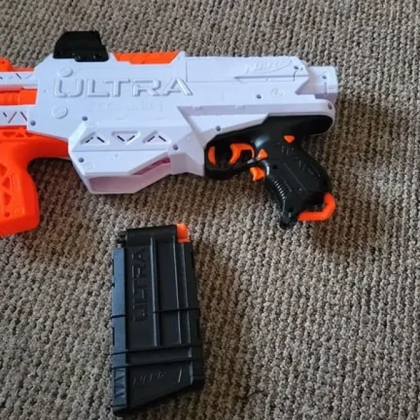Battery powered Ultra AMP nerf gun