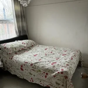 One double furnished bedroom
