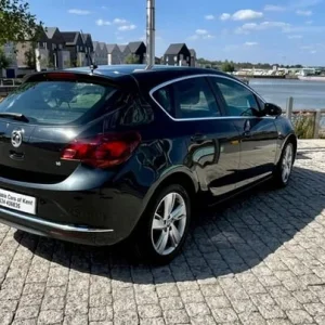 2013 Vauxhall Astra 1.6i VVT 16v SRi 5dr Automatic Hatchback Petrol Automatic - Image 5