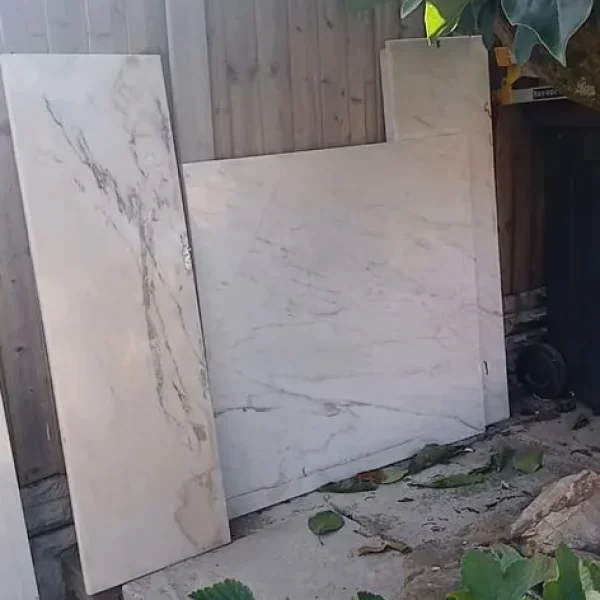 4 piece of marble, fierplace surrounding
