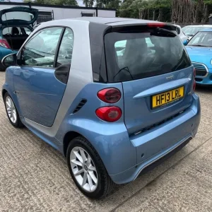 2013 smart fortwo 1.0 MHD Passion SoftTouch Euro 5 (s/s) 2dr COUPE Petrol Automatic - Image 4
