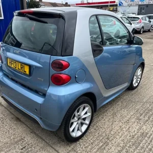 2013 smart fortwo 1.0 MHD Passion SoftTouch Euro 5 (s/s) 2dr COUPE Petrol Automatic - Image 6
