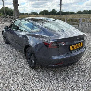 2021 Tesla Model 3 Model 3 Long Range AWD 4WD 4dr Saloon Electric Automatic - Image 3