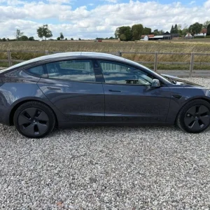 2021 Tesla Model 3 Model 3 Long Range AWD 4WD 4dr Saloon Electric Automatic - Image 6