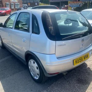 2006 Vauxhall Corsa 1.4i 16v Design 5dr (a/c) HATCHBACK Petrol Automatic - Image 6