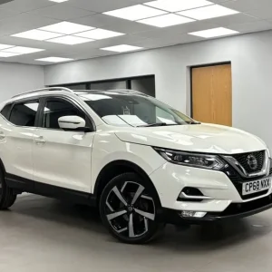 2019 68 NISSAN QASHQAI 1.5 DCI TEKNA SUV 5DR DIESEL MANUAL EURO 6 (S/S) (115 PS)