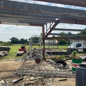 Approx 20m x 11m steel frame portal building single height doors inc - Image 8