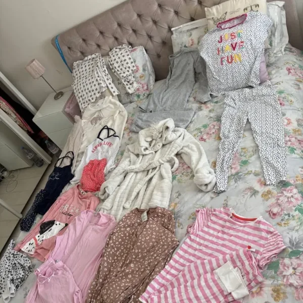 Bundle girls nightwear age 11/12 x 11