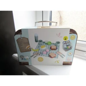 Ollie & Grace picnic hamper case. Brand new. Great play try.. - Image 2