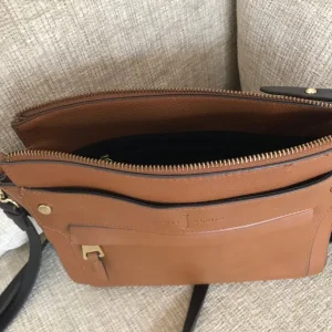 Jasper Conran crossbody handbag like new! - Image 3