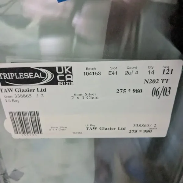Double glazing sealed units